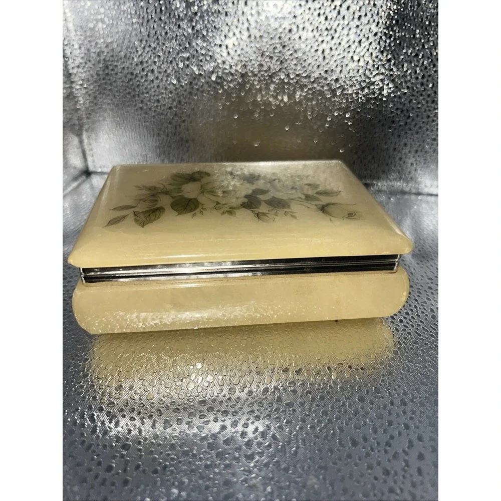 Vintage 1990s DeMain Italian Alabaster Jewelry Box‎ Natural Stone Trinket Holder